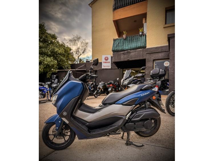 YAMAHA NMAX 125