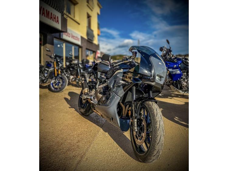YAMAHA XSR 900 GP