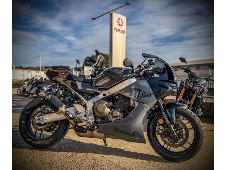 YAMAHA XSR 900 GP