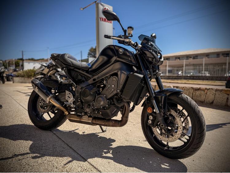 YAMAHA MT-09