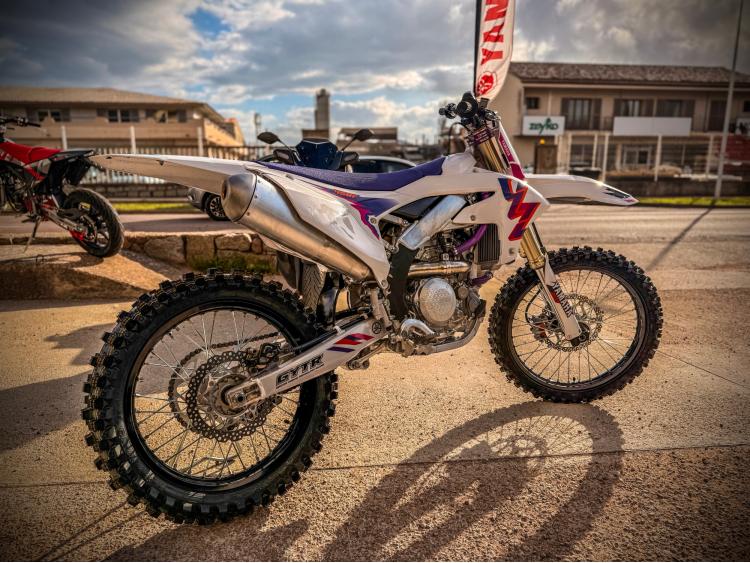 YAMAHA YZ450F
