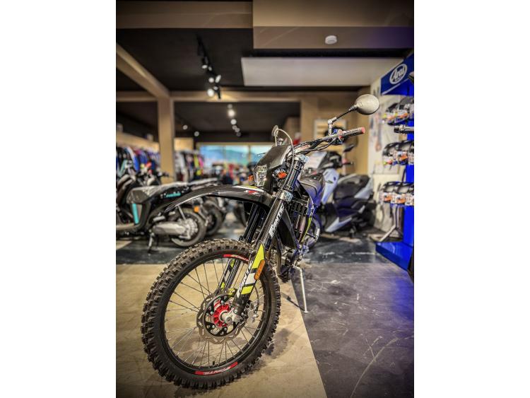 FANTIC XMF 125